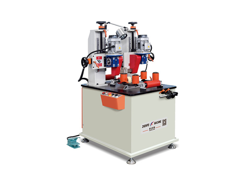 开齿穿条一体机 LKCCT01